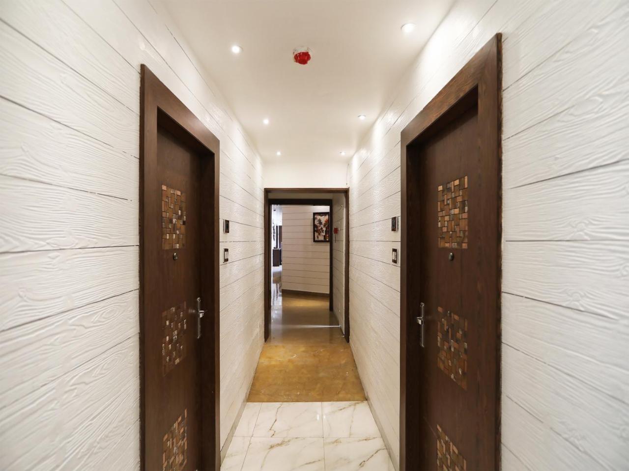 Hotel Acme Kolkata Bagian luar foto