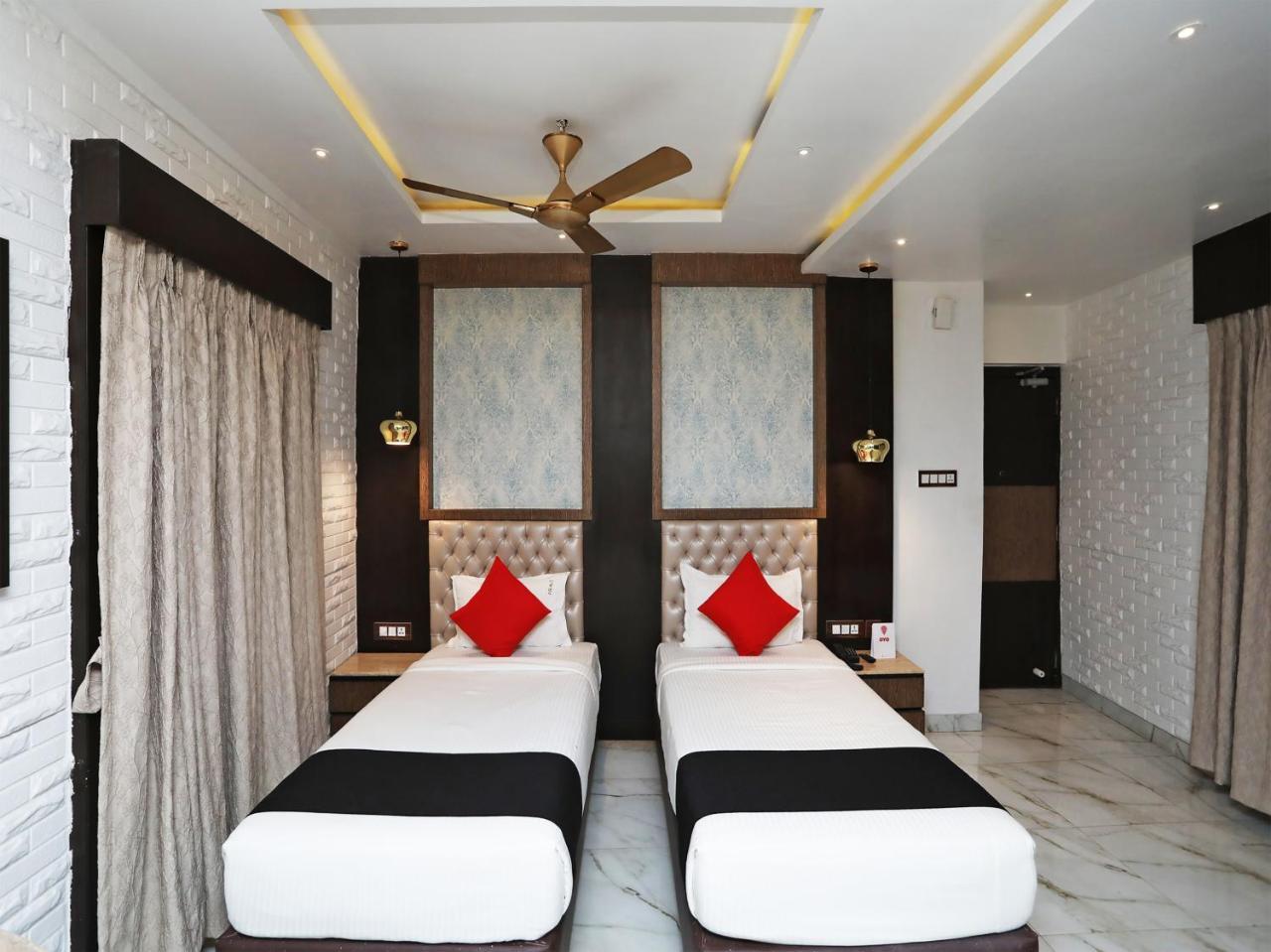 Hotel Acme Kolkata Bagian luar foto
